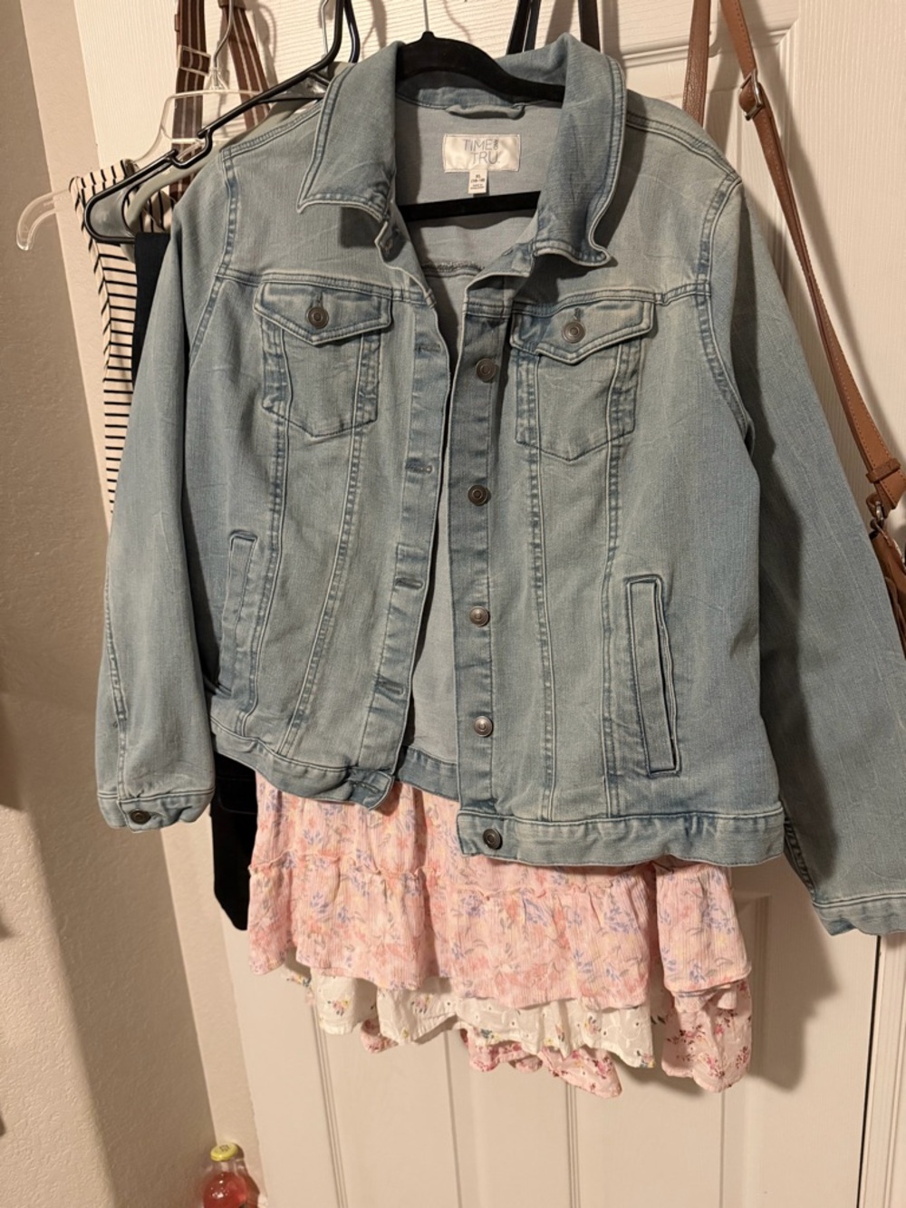 Women’s Light Wash Denim Jacket- Classic Casual Layer